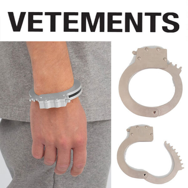 関税・送料込 ヴェトモン 偽物Sliver-tone handcuff ブレスレット 21030821